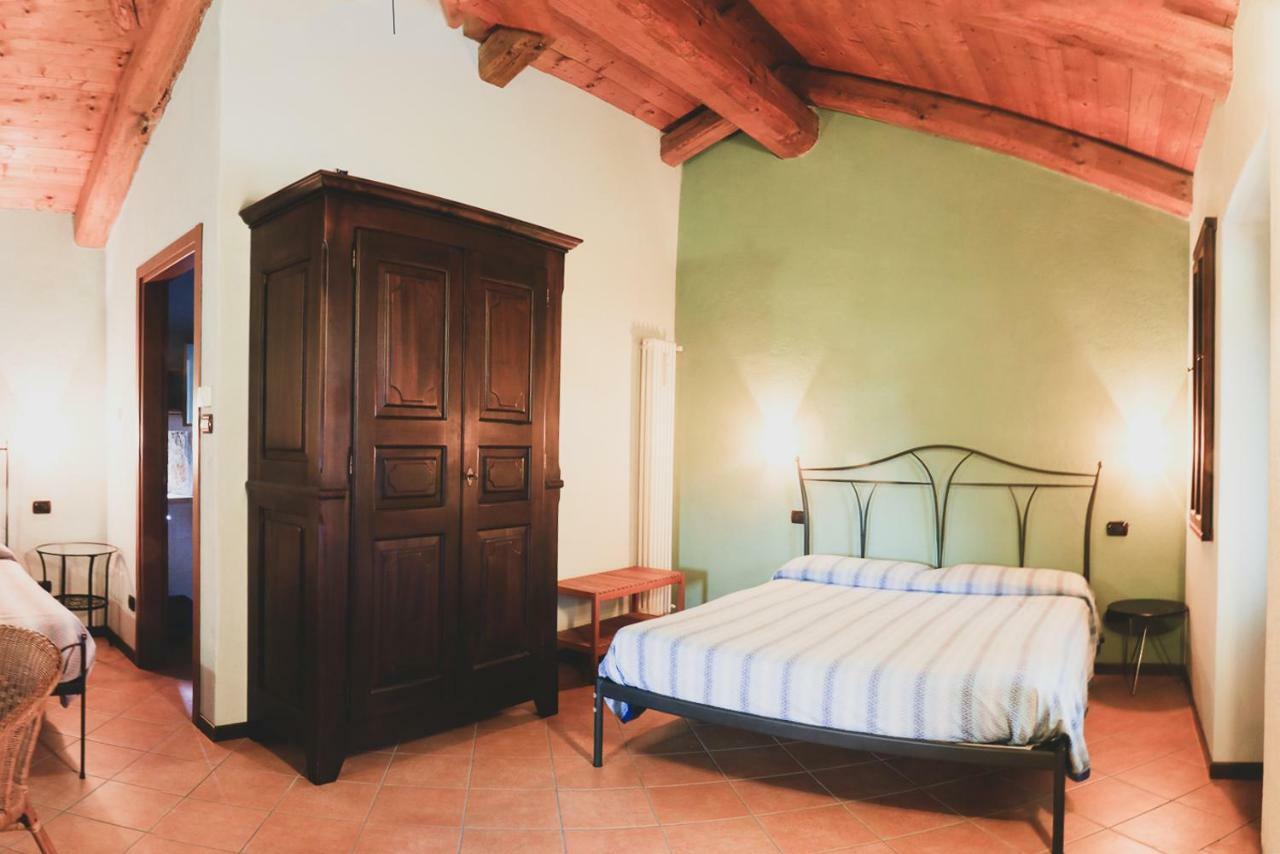Agriturismo Fiori Di Zucca Fossano Luaran gambar