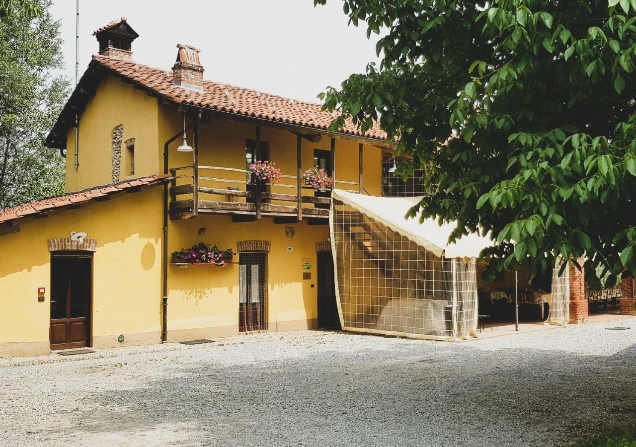 Agriturismo Fiori Di Zucca Fossano Luaran gambar